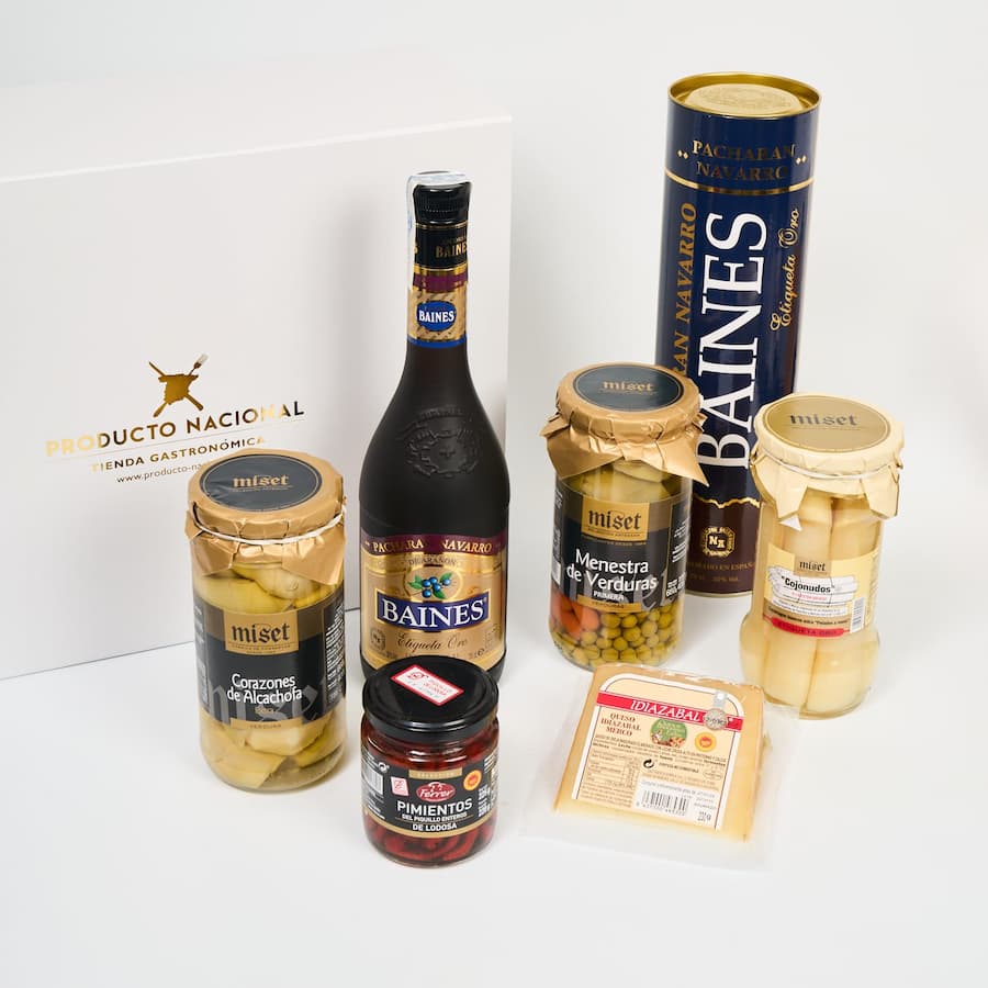cesta gourmet de navarra con productos típicos